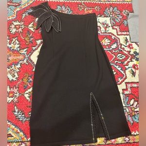 Black one shoulder dress size L